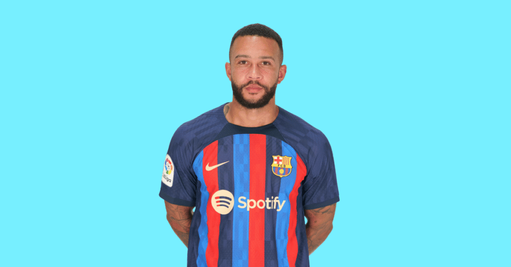 Chloe Bailey's recent ex - Memphis Depay, and past relatiosnhips.