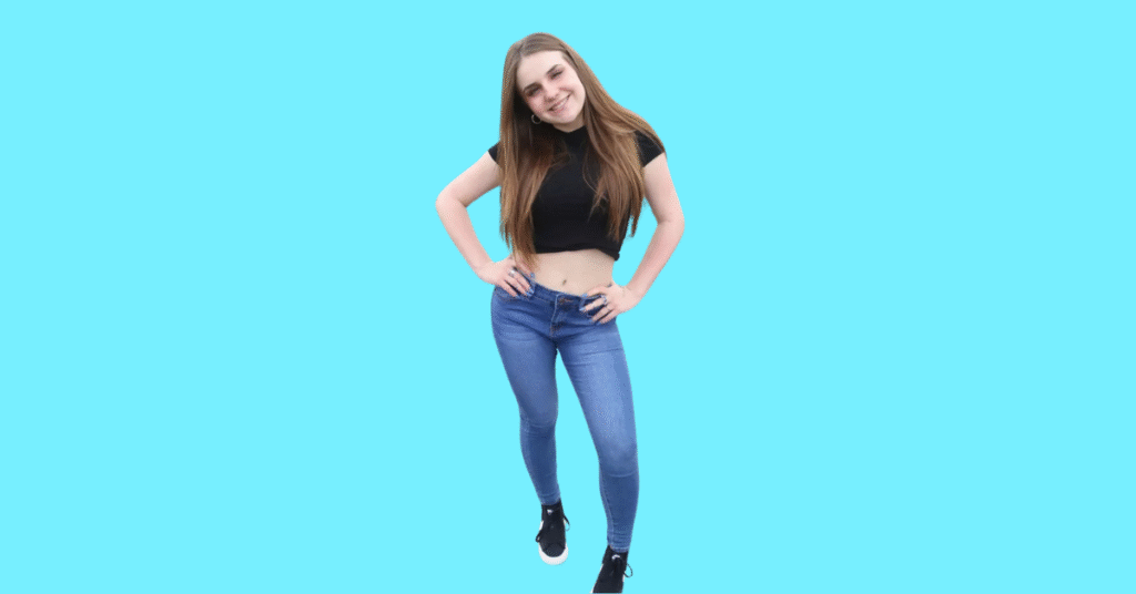 A full body picture of Piper Rockelle showing characteristics like height, age, and weight.